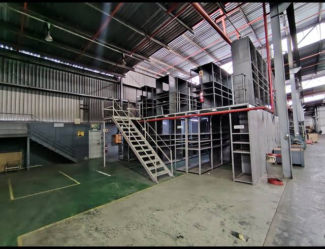 5,057M² WAREHOUSE FOR SALE IN CITY DEEP